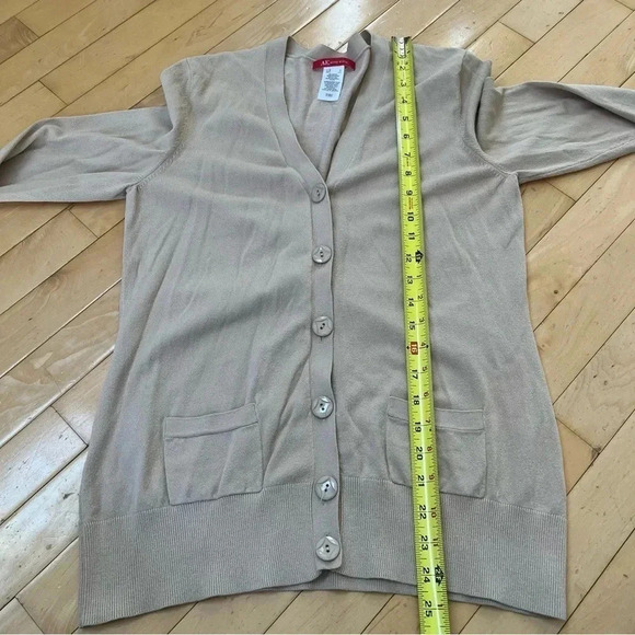 Anne Klein Womens V-Neck Lightweight Beige Cardigan Sweater Women’s S Button Up - Picture 5 of 6